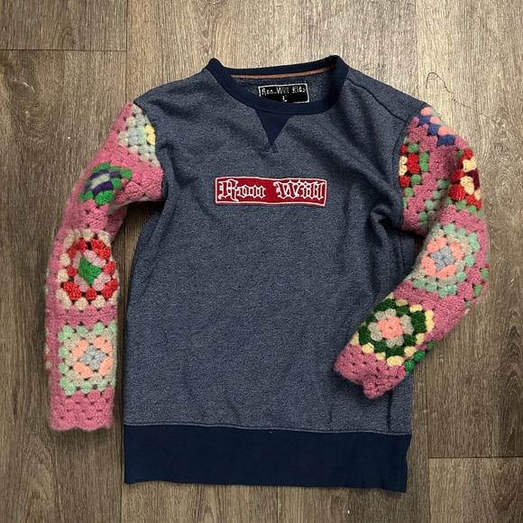 Kids Sweatsuit by Ron Will - Picture 2 of 9